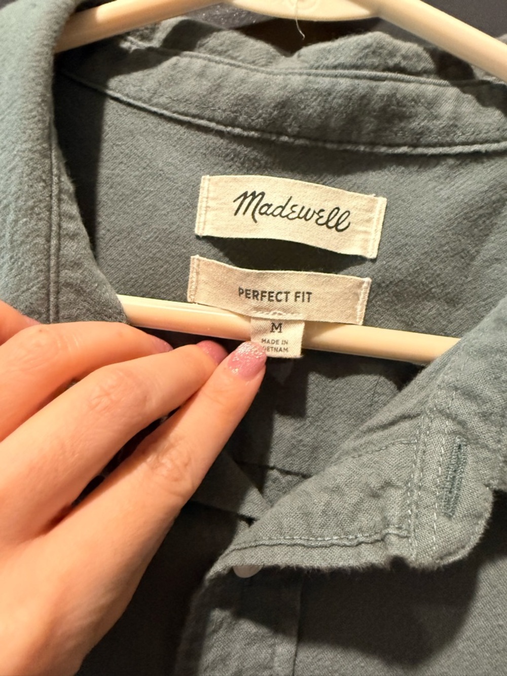 Madewell Mens Crinkle Cotton Perfect Long-Sleeve Shirt in Architect Green - Picture 9 of 12